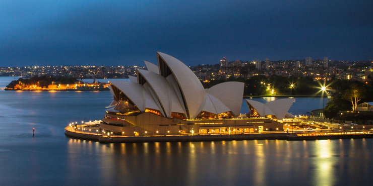 Solo Travel Australia: Best Cities, Costs & Safety Tips
